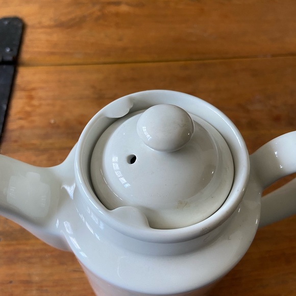 Vintage Hall Bone White China Tea Pot - Picture 3 of 6